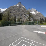 Le terrain de volley du Grand-Hôtel du Val Ferret, à La Fouly, en Suisse