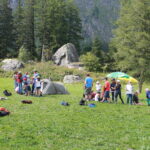 Un grand jeu, pendant un séjour d'été de la Colonie de La Fouly, au Grand-Hôtel du Val Ferret, Suisse